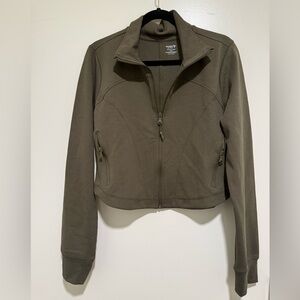 Old Navy Cropped Utility Jacket in Olive